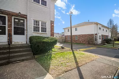 20 Bradley Circle #G, Enfield, CT 06082 - Photo 2