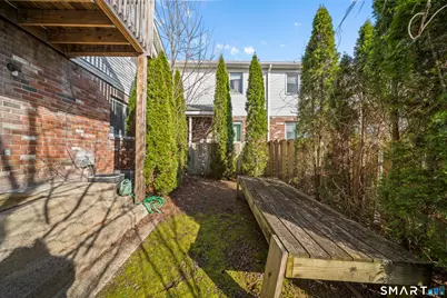 20 Bradley Circle #G, Enfield, CT 06082 - Photo 4