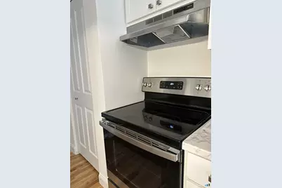 5 Woodside Avenue #F65, Danbury, CT 06810 - Photo 10