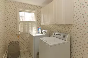 174 SW Rd, Waterbury, CT 06708 - Photo 8