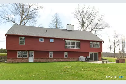 174 Southwest Road, Waterbury, CT 06708 - Photo 2