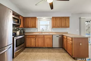 38 Norway St, Watertown, CT 06779 - Photo 2