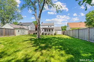 135 Edgemont Ave, West Hartford, CT 06110 - Photo 34