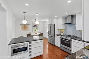 135 Edgemont Ave, West Hartford, CT 06110 - Photo 10