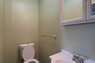 240-242 Washington St, New Britain, CT 06051 - Photo 2