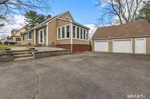 21 Weymouth Rd, Enfield, CT 06082 - Photo 4