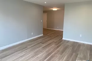 97 S Main St, West Hartford, CT 06107 - Photo 4