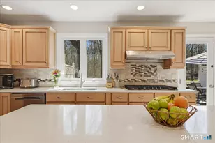 11 Beverly Rd, Waterford, CT 06385 - Photo 4