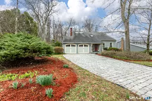 176 Stephen Dr, Meriden, CT 06470 - Photo 2