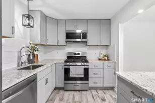 137 Florence Rd, Branford, CT 06405 - Photo 2