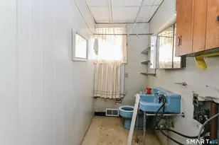 64 Girard Ave, Hartford, CT 06105 - Photo 24