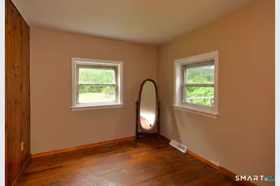 215 White Birch Drive, Southbury, CT 06488 - Photo 10