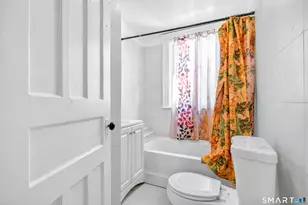 727 Iranistan Ave, Bridgeport, CT 06605 - Photo 20