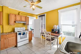 727 Iranistan Ave, Bridgeport, CT 06605 - Photo 38