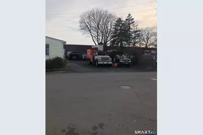 15 Oregon Avenue, Hamden, CT 06514 - Photo 4