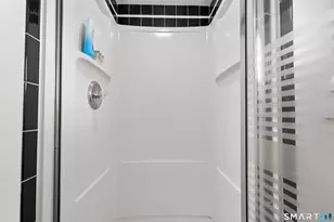 42 Divot Dr, Meriden, CT 06450 - Photo 26