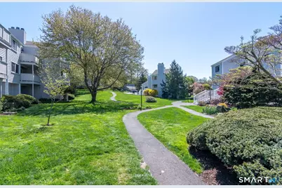 32 Rowayton Woods Drive #32, Norwalk, CT 06854 - Photo 6
