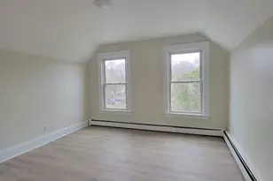 157 S Park St, Windham, CT 06226 - Photo 14