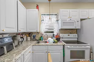 15 Jubilee St, New Britain, CT 06051 - Photo 12