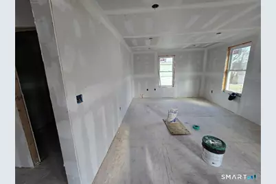 429 Burnside Avenue, East Hartford, CT 06108 - Photo 20