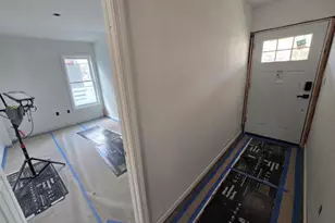 429 Burnside Ave, East Hartford, CT 06108 - Photo 12