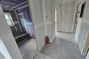 429 Burnside Ave, East Hartford, CT 06108 - Photo 24