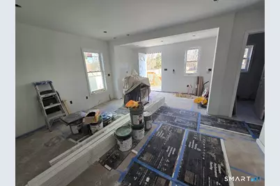 429 Burnside Avenue, East Hartford, CT 06108 - Photo 16