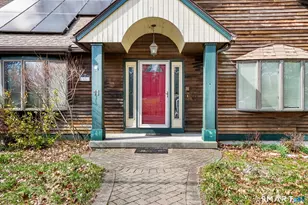 11 Circle Dr, Stratford, CT 06614 - Photo 1