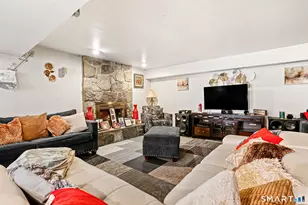 11 Circle Dr, Stratford, CT 06614 - Photo 16
