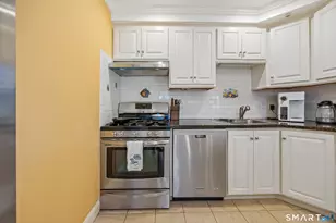 245 Sunnyridge Ave, Fairfield, CT 06824 - Photo 8