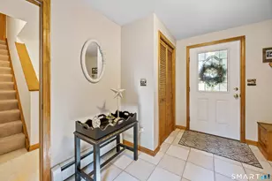 7 Stephens Ct, Clinton, CT 06413 - Photo 4