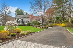 35 Danvers Ln, New Canaan, CT 06840 - Photo 2