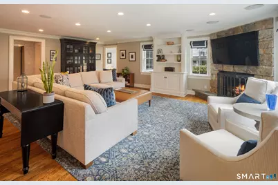 35 Danvers Lane, New Canaan, CT 06840 - Photo 10