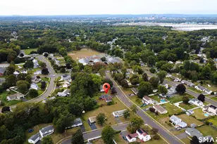 33 Spruce Dr, East Hartford, CT 06118 - Photo 4