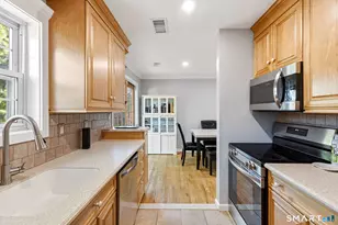 26 Prospect Ave, Norwalk, CT 06850 - Photo 12
