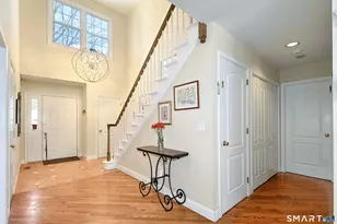 415 Pitkin Hollow, Trumbull, CT 06611 - Photo 4