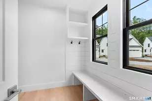 80 Oronoque Hills Rd, Stratford, CT 06614 - Photo 16