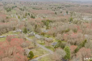 32 Greenbriar Ln, Newtown, CT 06470 - Photo 34