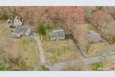 32 Greenbriar Lane, Newtown, CT 06470 - Photo 4