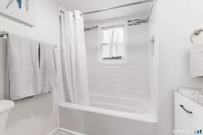 8 Bartlett Manor, Norwalk, CT 06850 - Photo 8