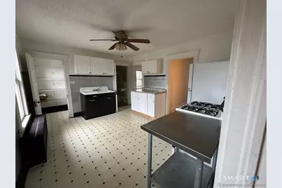 22 Donahue Place, Torrington, CT 06790 - Photo 2