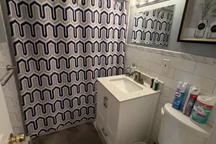 11 Camelot Dr, Bloomfield, CT 06002 - Photo 8