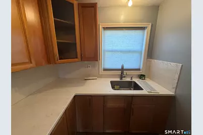 11 Camelot Drive #2, Bloomfield, CT 06002 - Photo 4