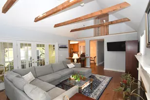 253 Hurlburt St, Glastonbury, CT 06033 - Photo 6