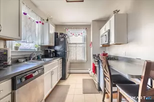 25 Westfield Ave, Bridgeport, CT 06606 - Photo 16