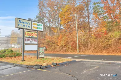 325 Chamberlain Highway #4, Meriden, CT 06451 - Photo 6