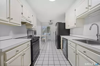 3 Hills Lane #3, Norwalk, CT 06880 - Photo 10