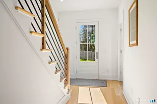 9 White Barns Ln, Norwalk, CT 06851 - Photo 2