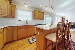 25 Stephen St, Derby, CT 06418 - Photo 4