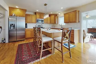 25 Stephen St, Derby, CT 06418 - Photo 2